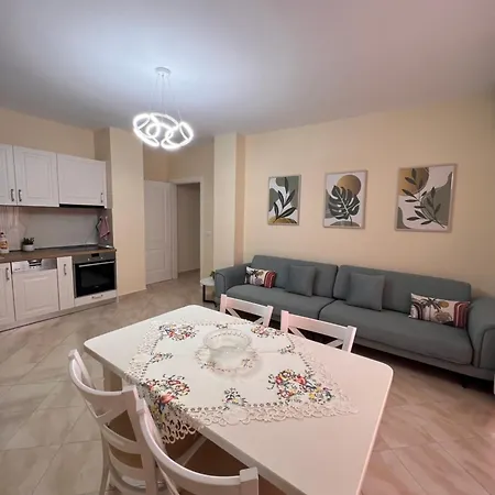 Lored Apartment Durres