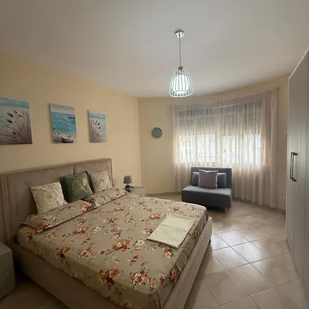 Lored Apartment Durres