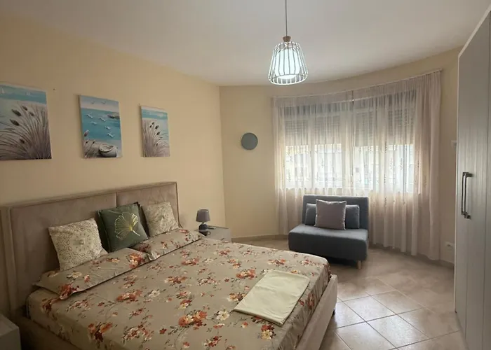 Lored Apartment Durres
